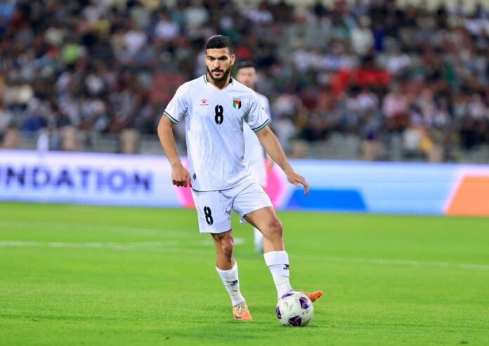 الفلسطيني حامد حمدان لاغب خط وسط نادي بتروجيت.