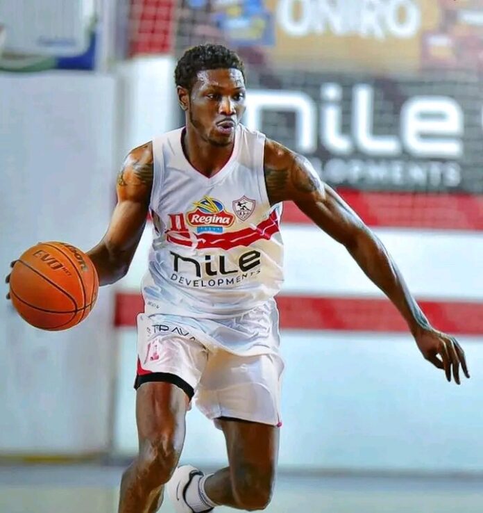 الزمالك يهزم سبورتنج في دوري السلة 86-75.