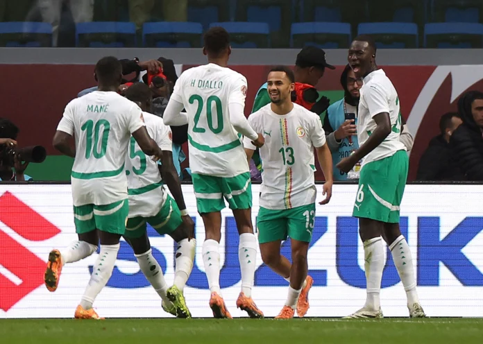 منتخب السنغال يتأهل إلى نصف نهائي كأس أمم إفريقيا المغرب 2025 بعد فوزه 1 - 0 على مالي.