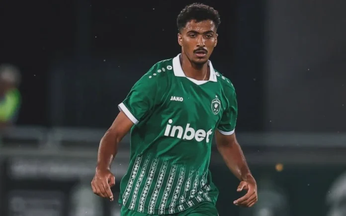 حسام عبدالمجيد لاعب الزمالك السابق.